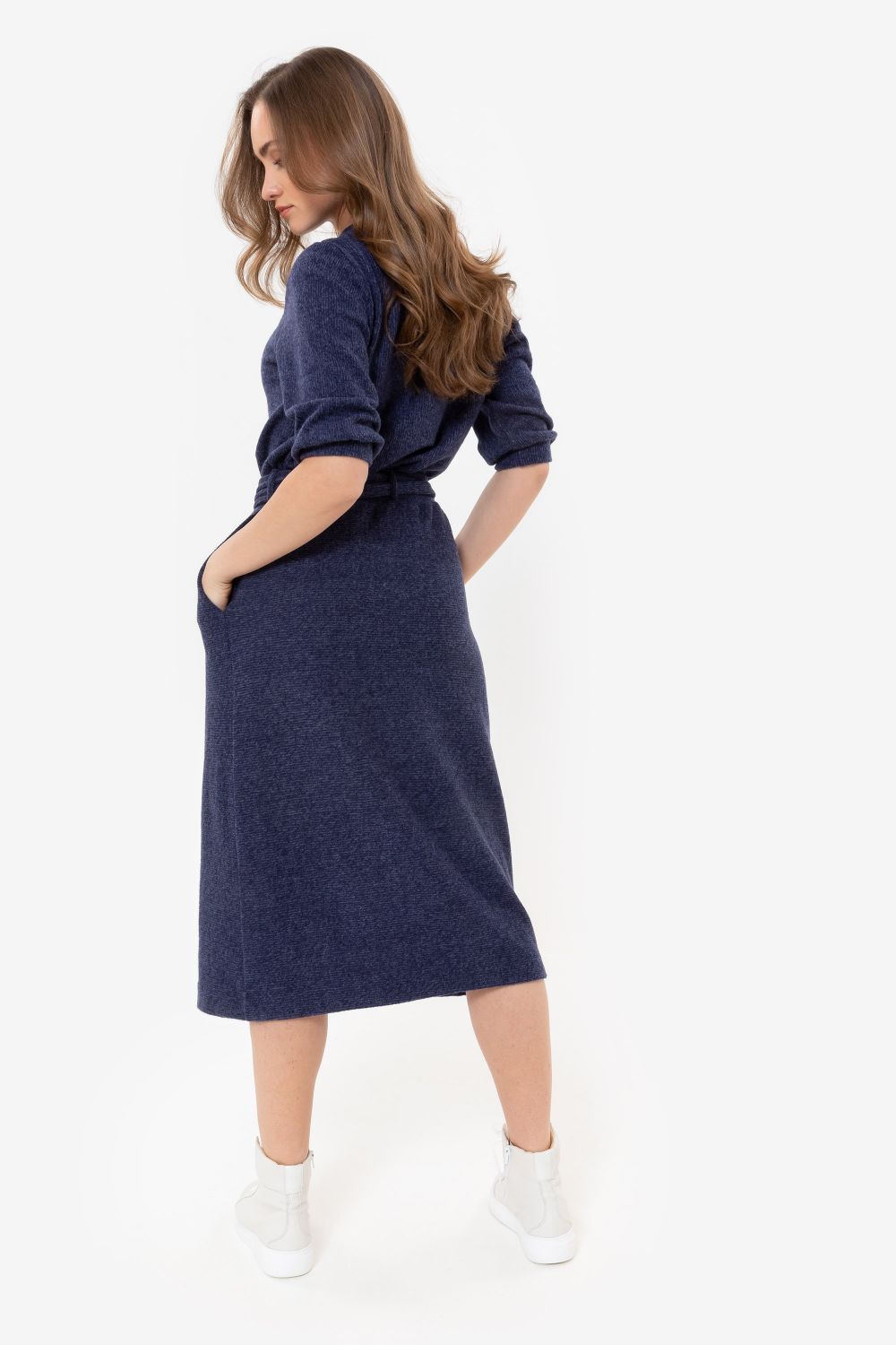 Blauwe tricot midirok met tailleceintuur