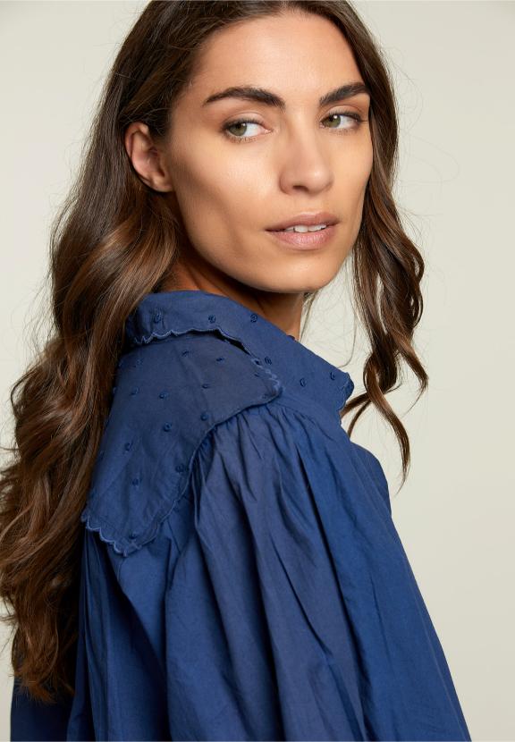 Blauwe Blouse Met Knopen